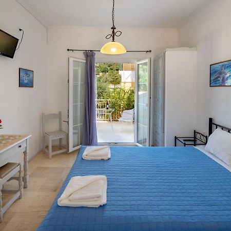 Soustas Apartments Longós Extérieur photo