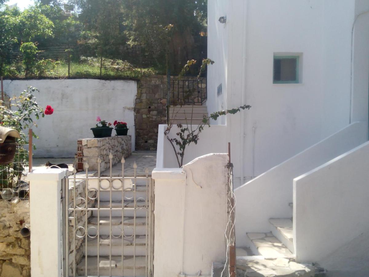 Soustas Apartments Longós Extérieur photo