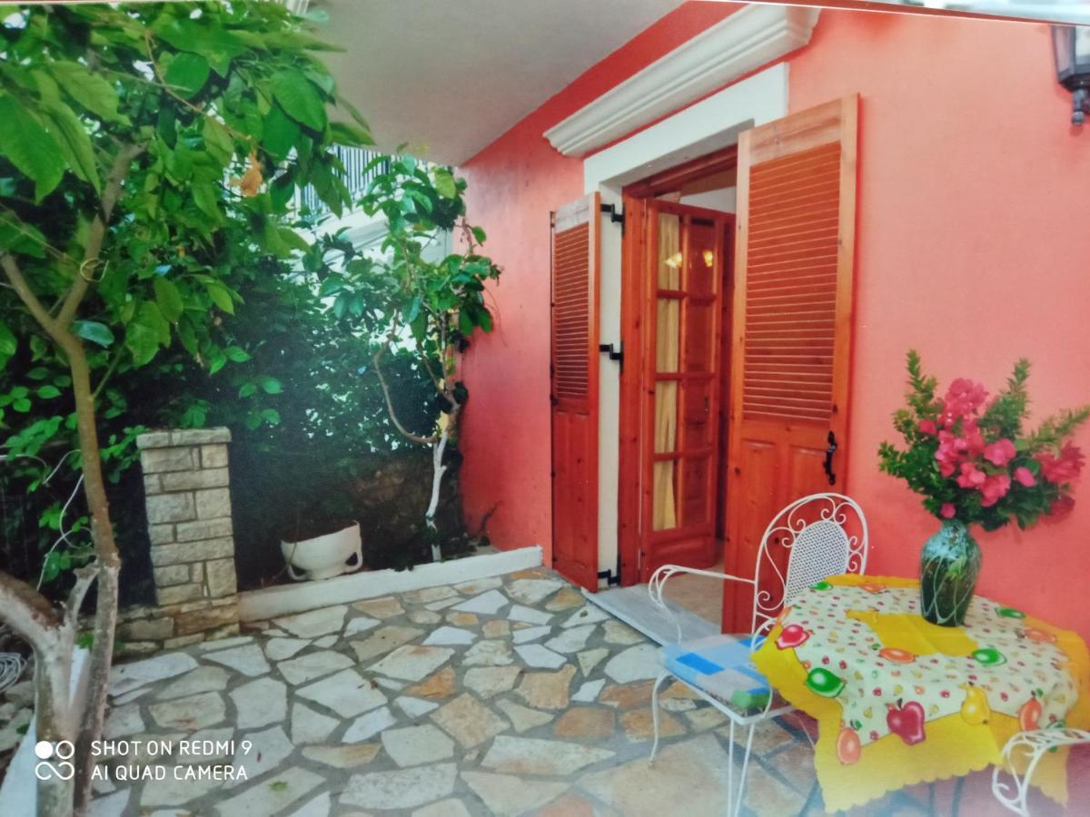 Soustas Apartments Longós Extérieur photo