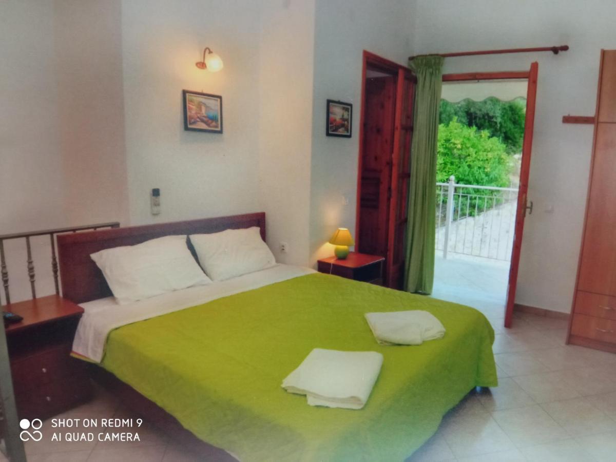 Soustas Apartments Longós Extérieur photo