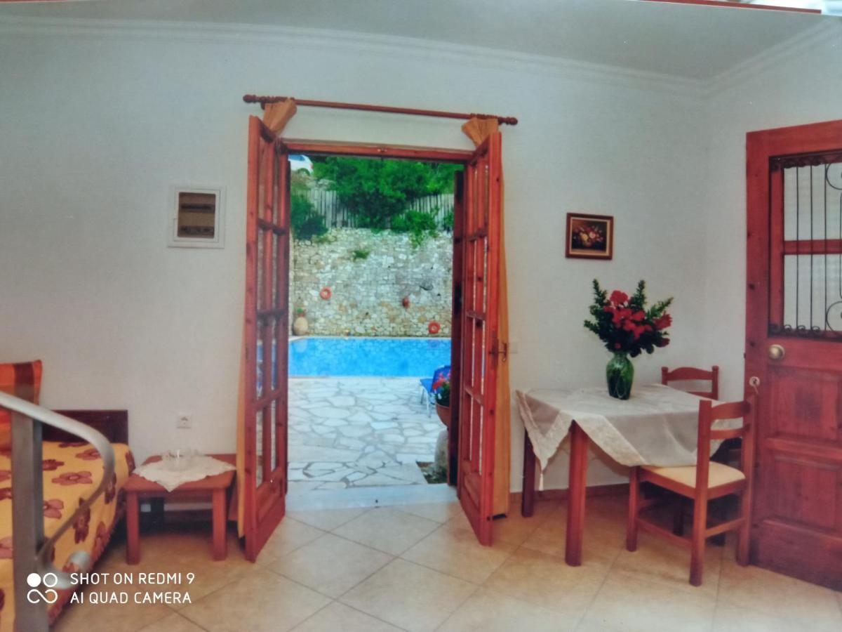 Soustas Apartments Longós Extérieur photo