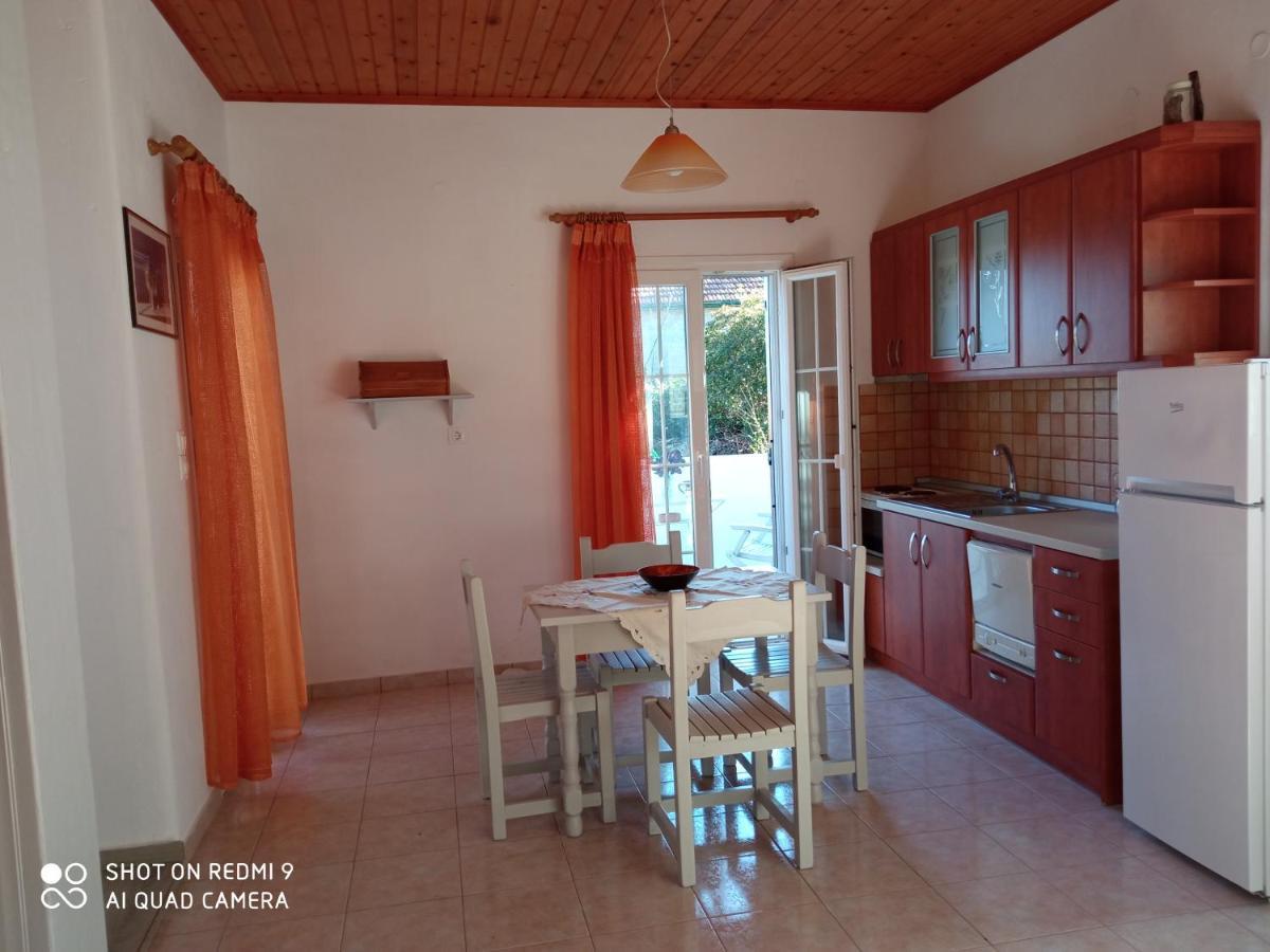 Soustas Apartments Longós Extérieur photo