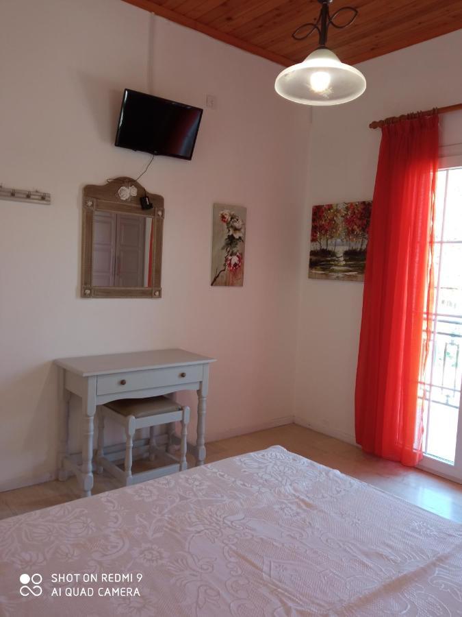 Soustas Apartments Longós Extérieur photo