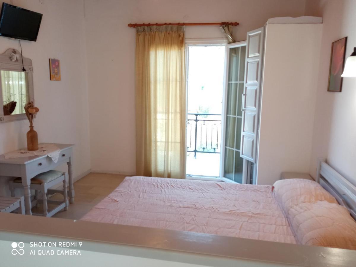 Soustas Apartments Longós Extérieur photo