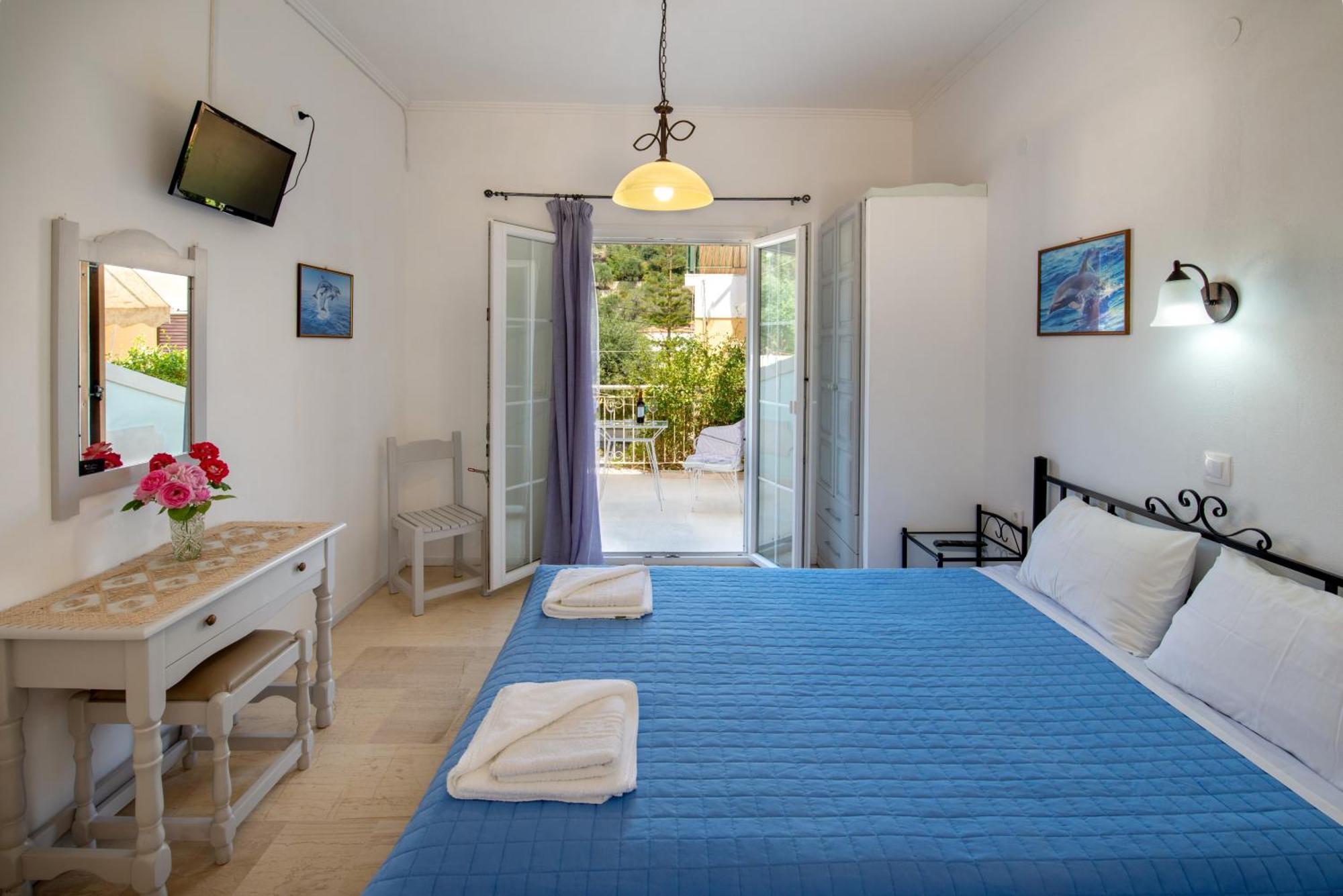 Soustas Apartments Longós Extérieur photo