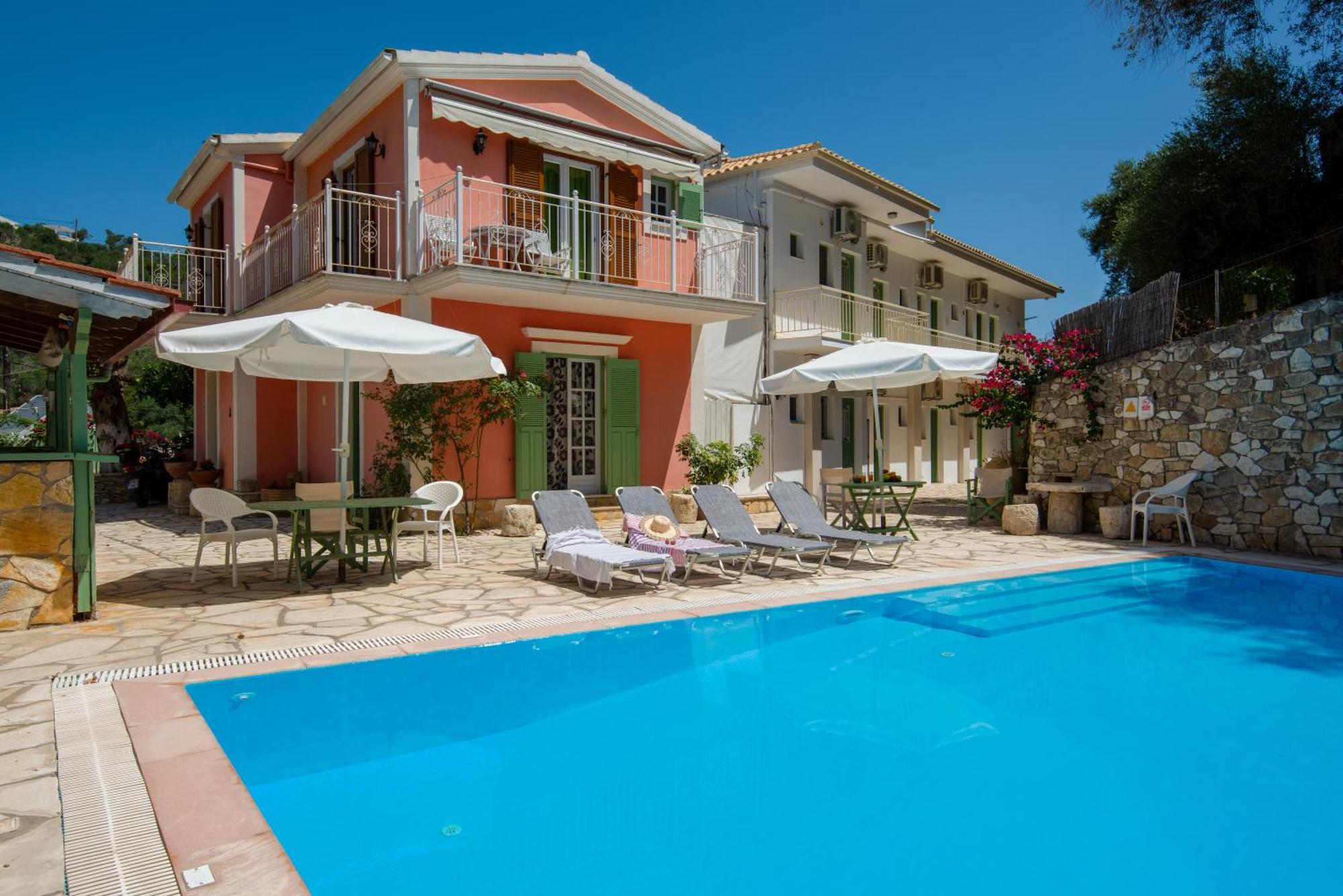 Soustas Apartments Longós Extérieur photo